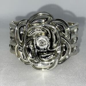 CAMILLE ROSE LARGE FLOWER SILVER TONE PLASTIC HINGED CUFF BRACELET 3”